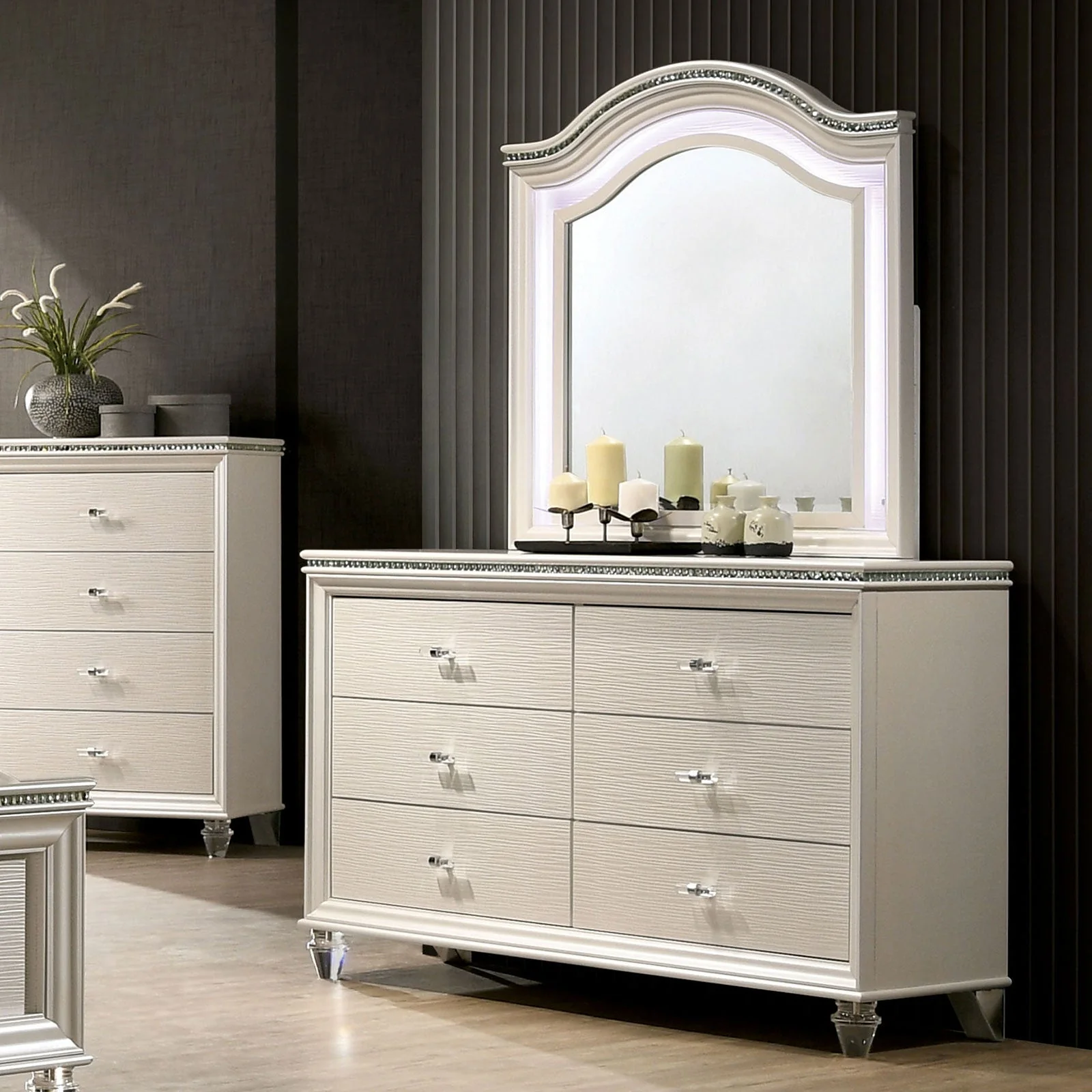 Allie Pearl White 4 Pc. Twin Bedroom Set w/ Trundle - Image 4