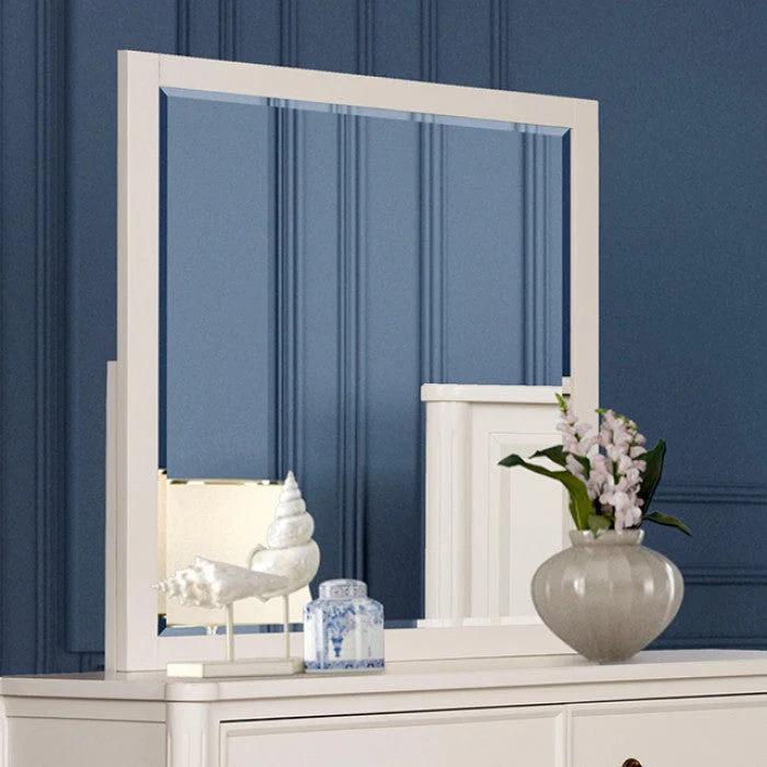 Altamira White Queen 5 Piece Bedroom Set w/2 Nightstands - Image 5