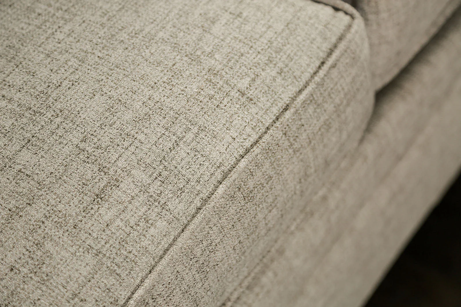 Amaya Cream Loveseat - Image 5