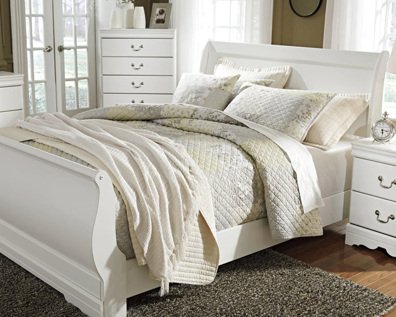 Anarasia Sleigh Headboard - Image 11