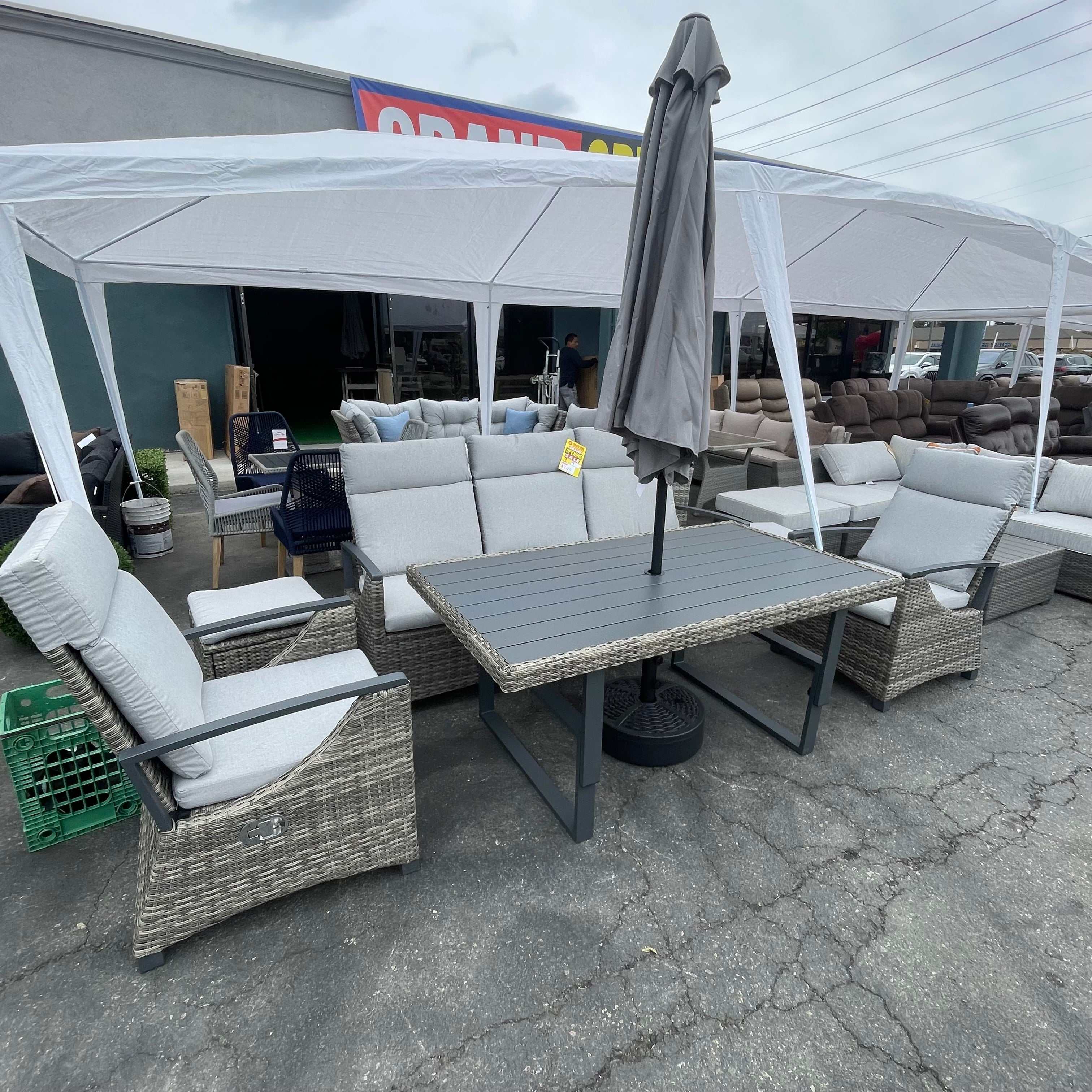 Antigua Gun Metal & Brown/Gray Outdoor Height-Adjustable Table - Image 4