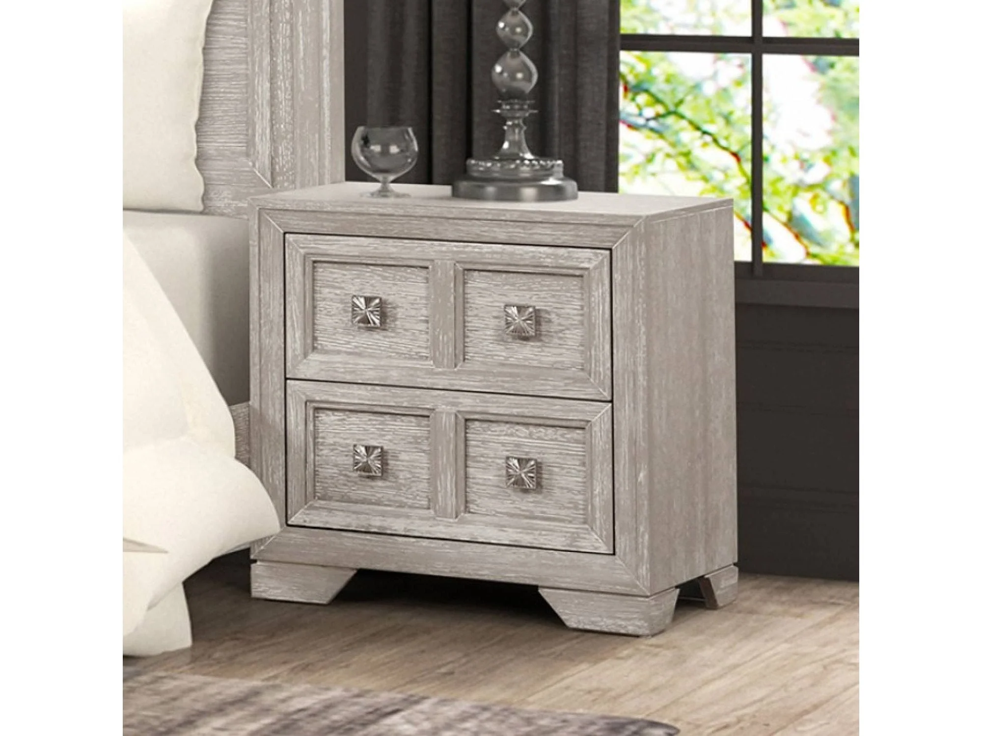Argenthart Light Gray Queen 5 Piece Bedroom Set w/2 Nightstands - Image 4