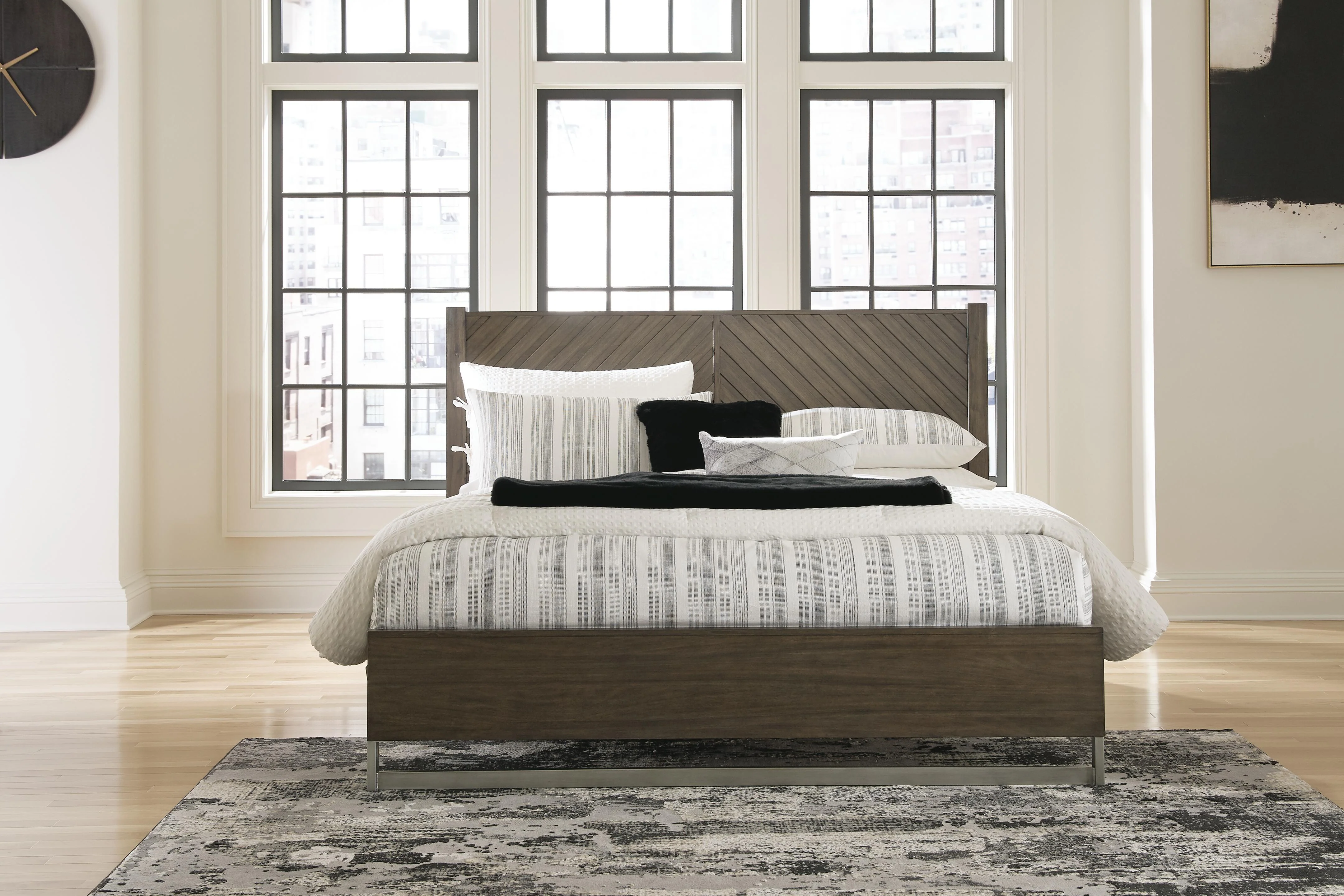 Arkenton Panel Bed - Image 2