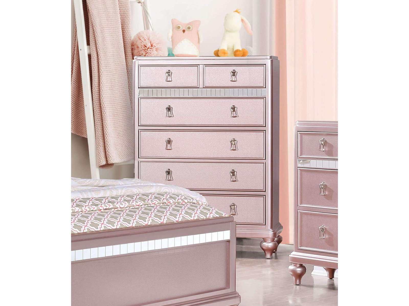 Avior Rose Gold Chest - Image 2