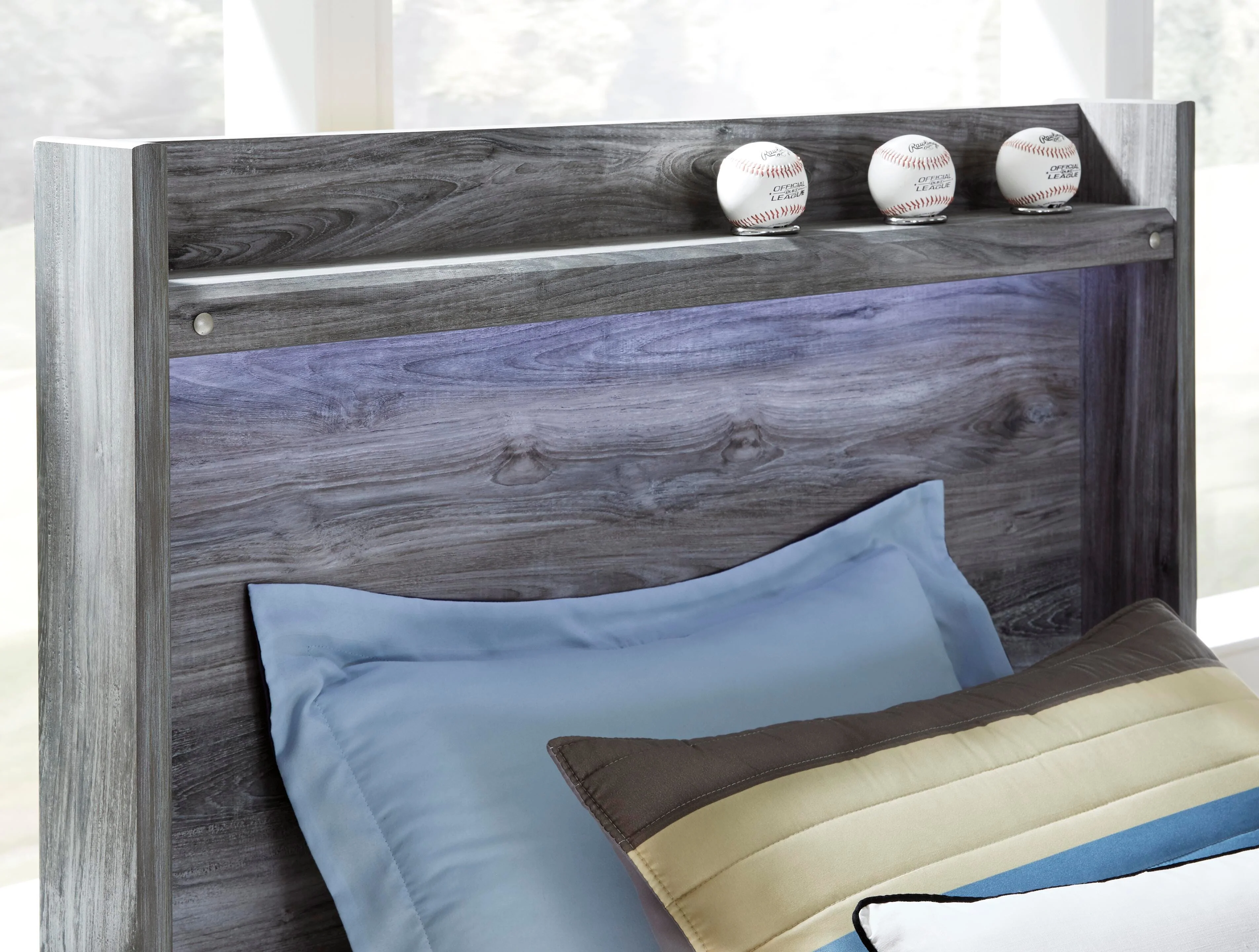 Baystorm Panel Bed - Image 8
