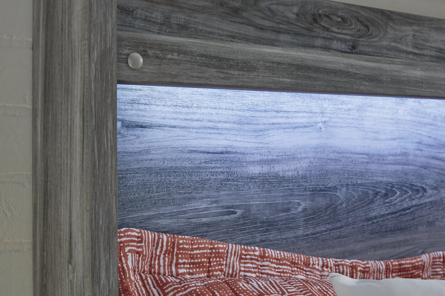 Baystorm Panel Headboard - Image 10