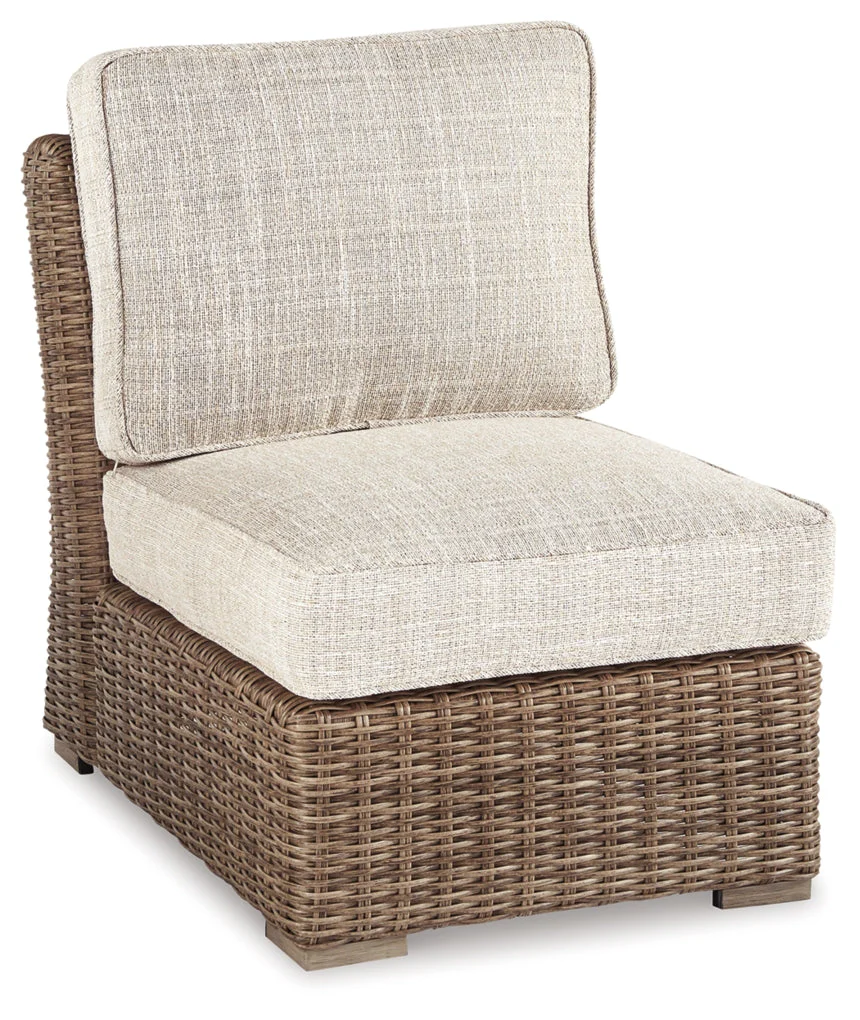 Beachcroft Outdoor Seating - Image 40