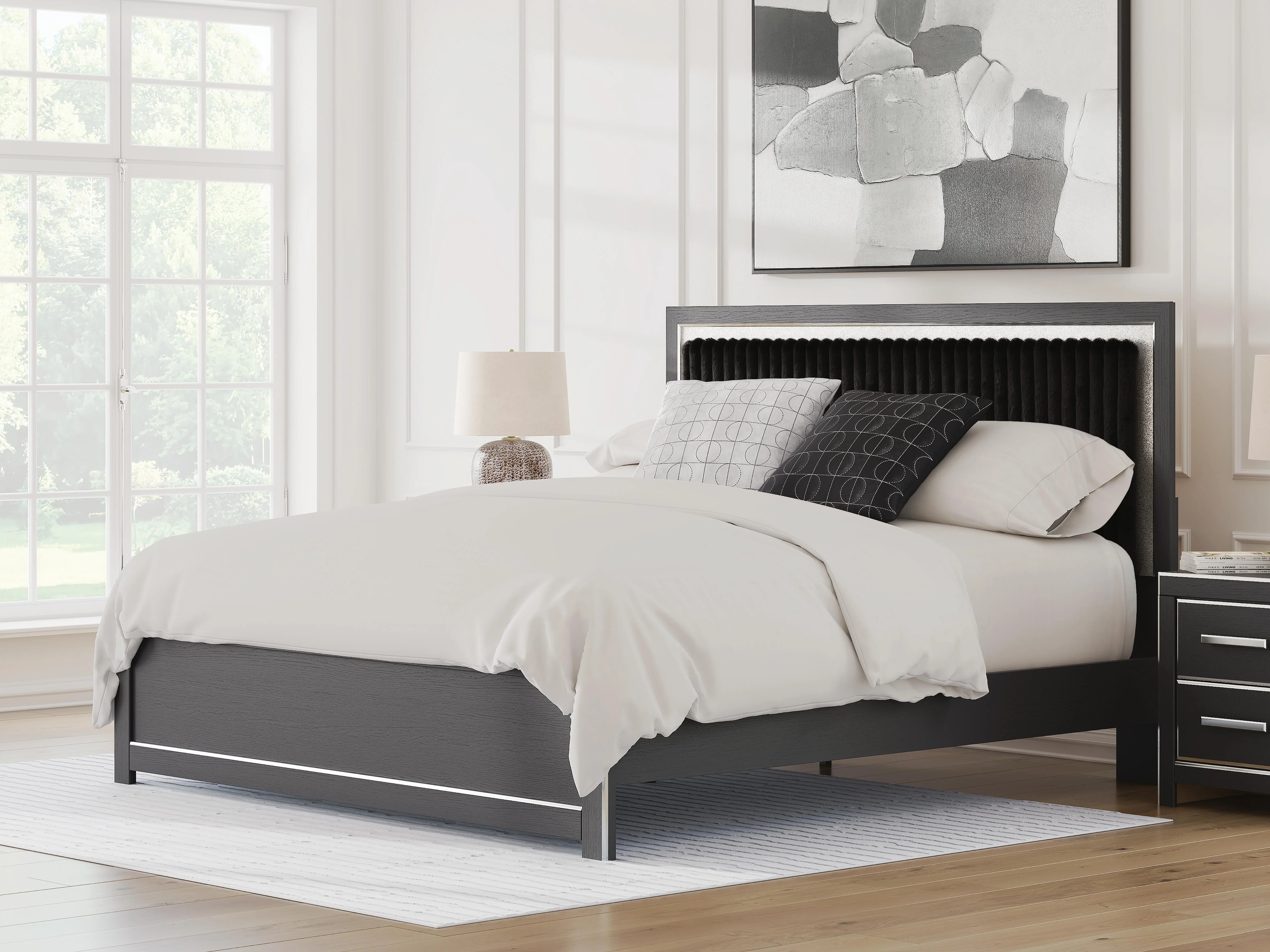 Birmonton Upholstered Platform Bed - Image 3