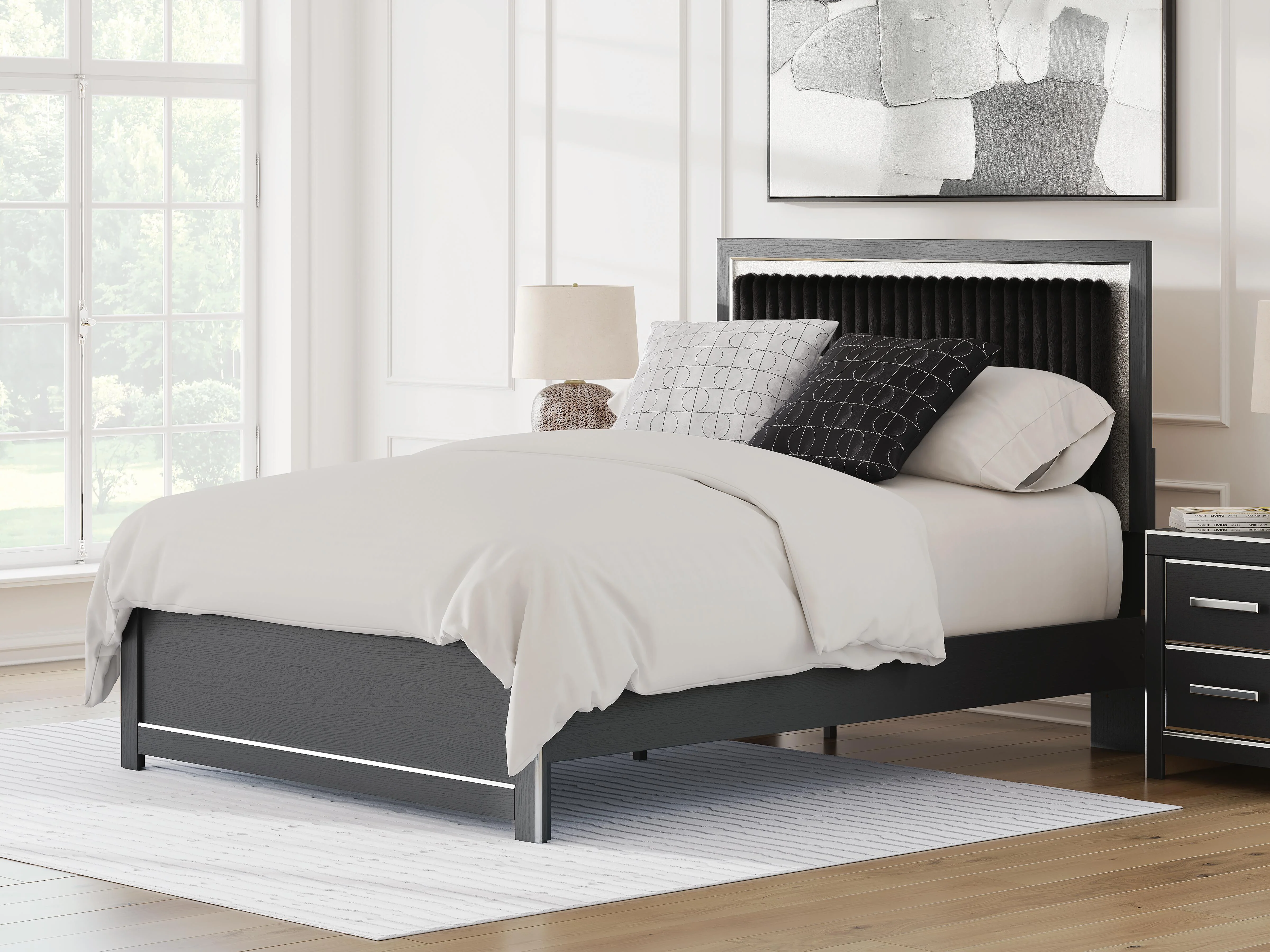Birmonton Upholstered Platform Bed - Image 4