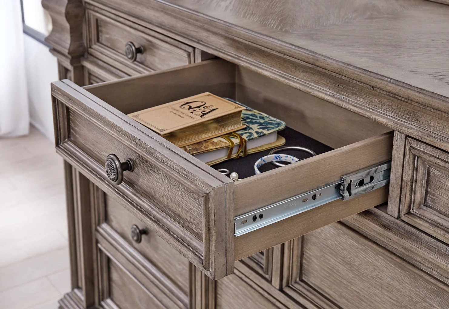 Blairhurst Dresser & Chest - Image 15