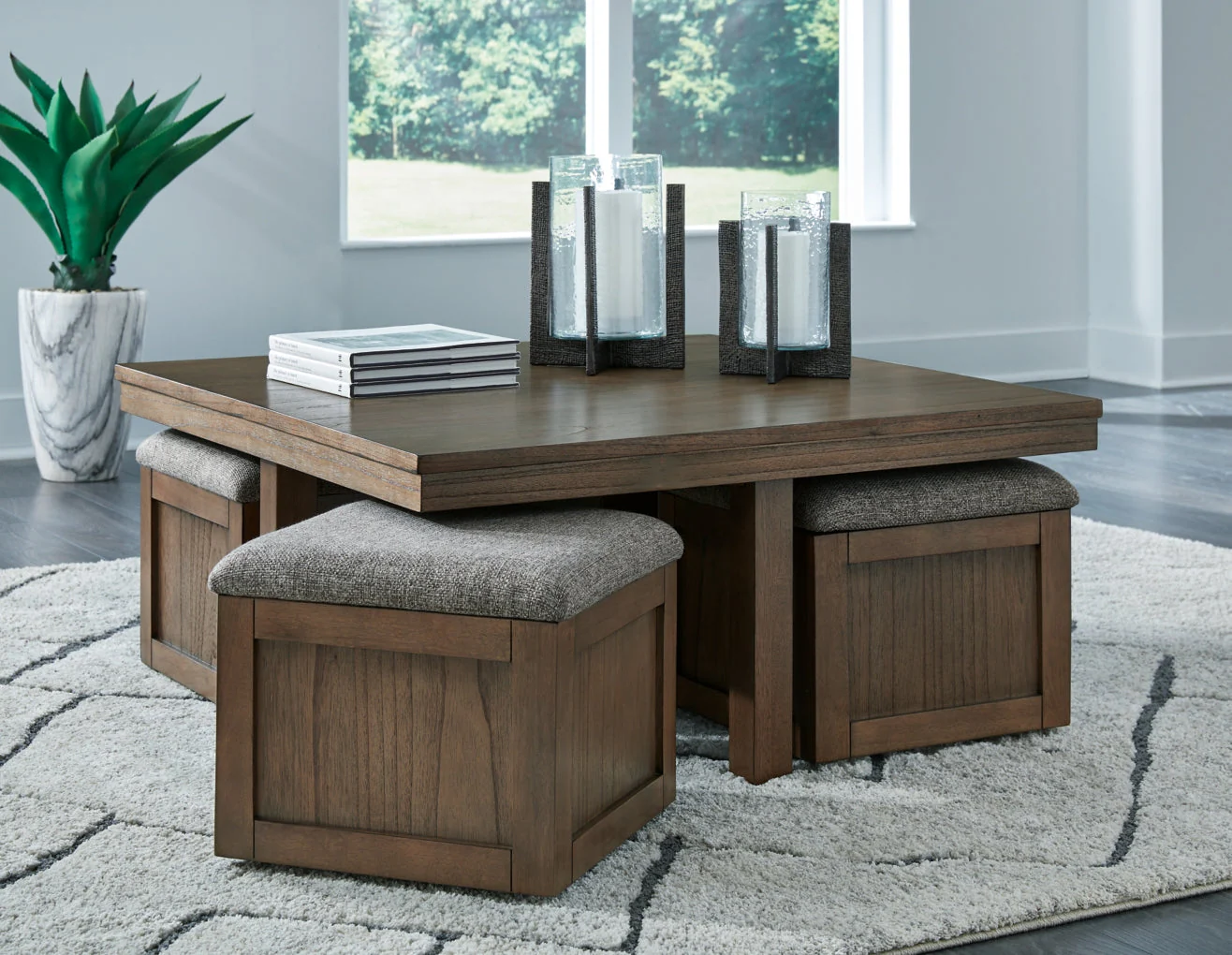 Boardernest Cocktail Table w/4 Stools - Image 5