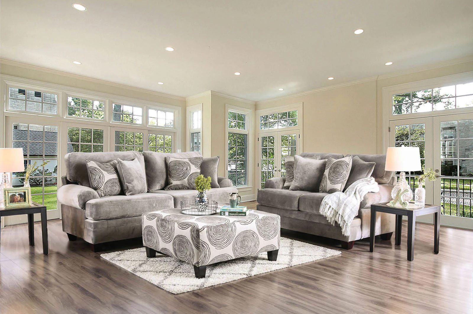 Bonaventura Gray/Pattern Loveseat - Image 3