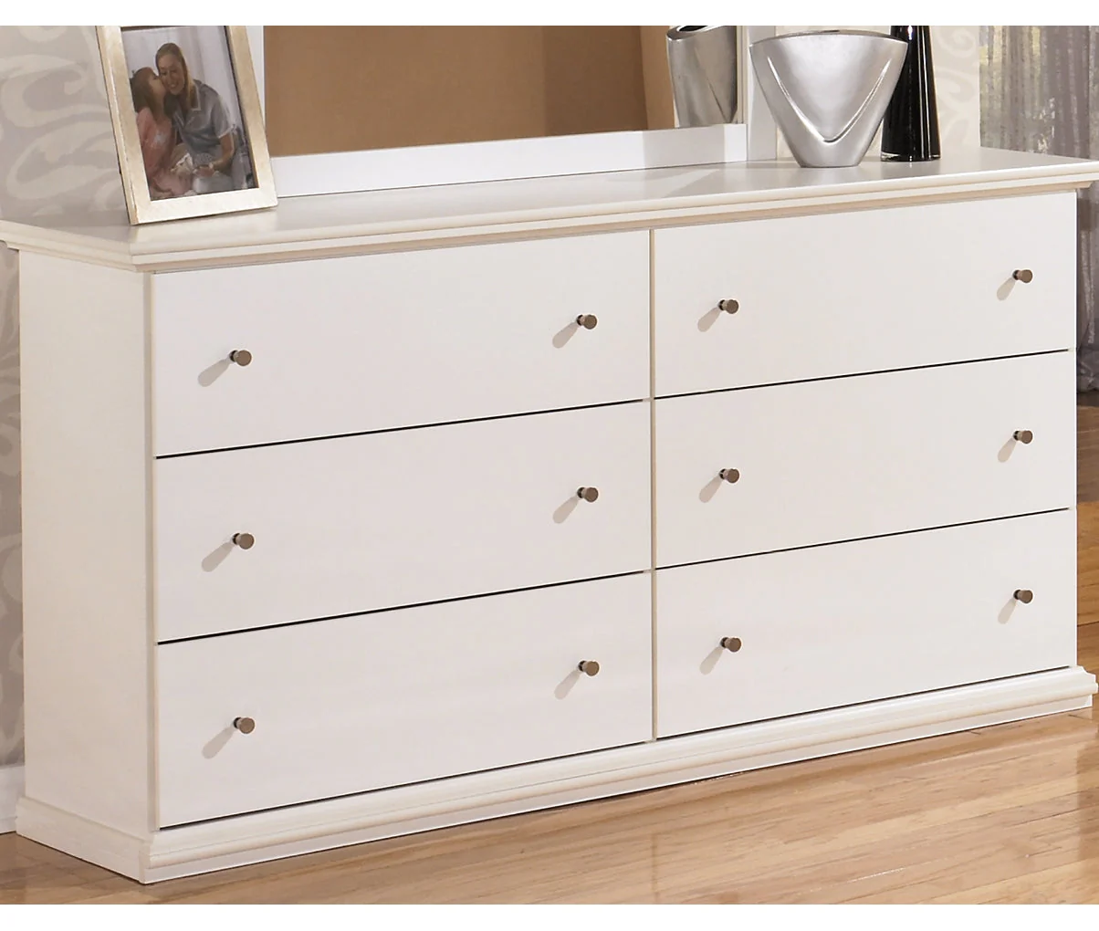 Bostwick Shoals Six Drawer Dresser - Image 2