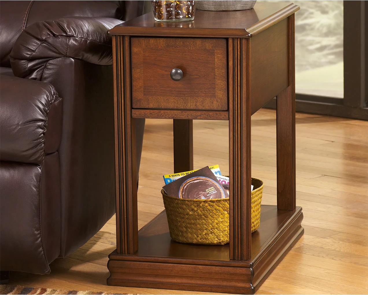 Breegin Chair Side End Table - Image 4