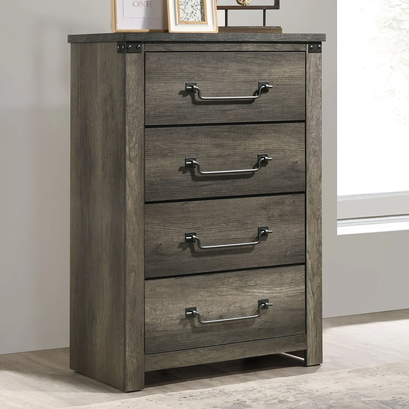 Britonale Gray Queen 5 Piece Bedroom Set w/Chest - Image 3