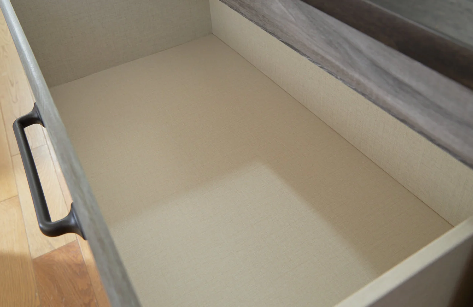 Bronyan Six Drawer Dresser - Image 7