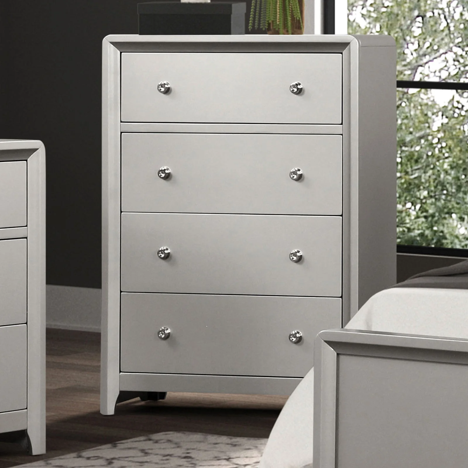 Bryne Champagne Queen 5 Piece Bedroom Set w/2 Nightstands - Image 2