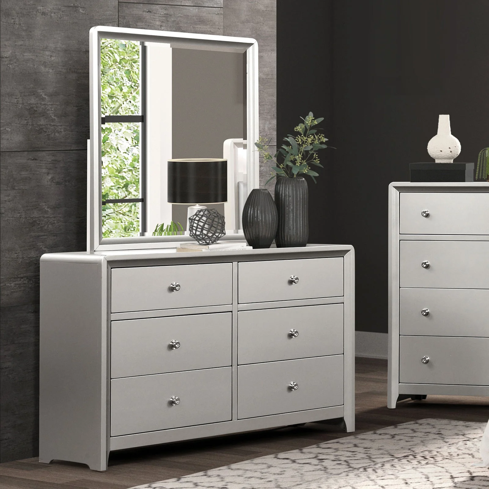 Bryne Champagne Queen 5 Piece Bedroom Set w/2 Nightstands - Image 3