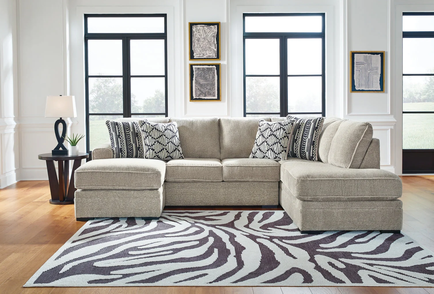 Calnita 2-Piece Sectional with Chaise - Image 4