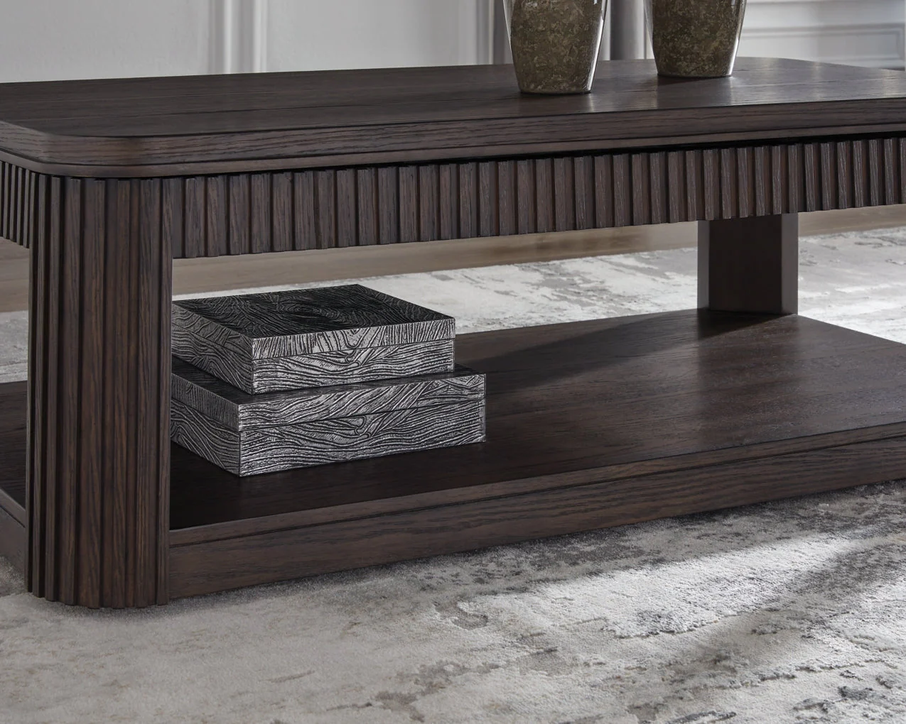 Carlibrie Lift Top Cocktail Table - Image 7