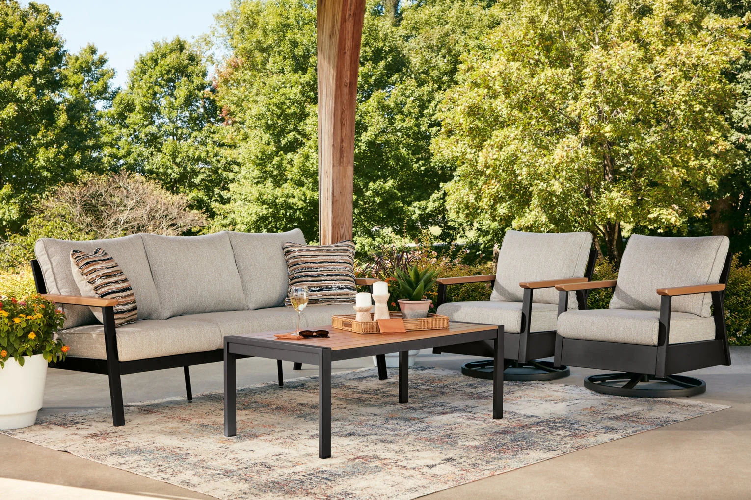 Carlsbad Beach Sofa/Chairs/Table Set (4/CN) - Image 4