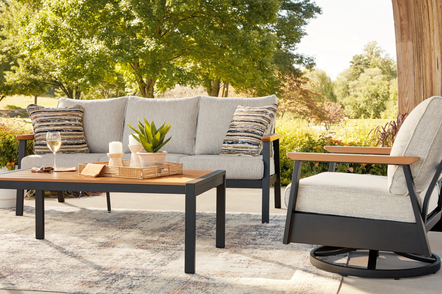 Carlsbad Beach Sofa/Chairs/Table Set (4/CN) - Image 5