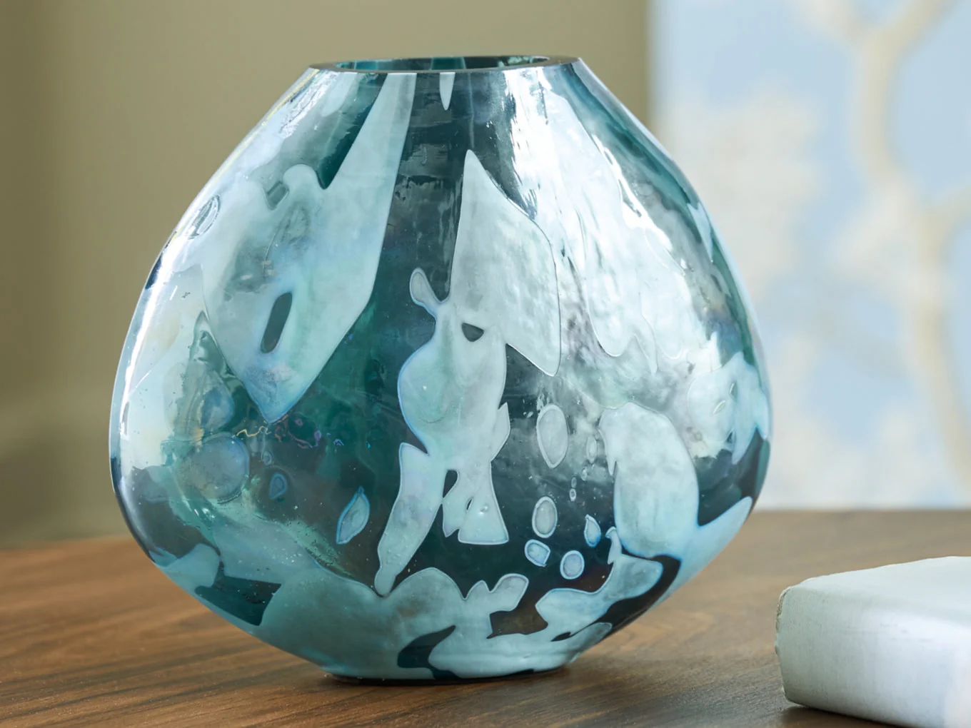 Cartshaw Vase - Image 3