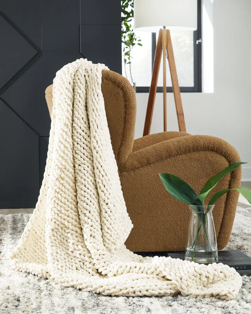Chaddon Throw - Image 2