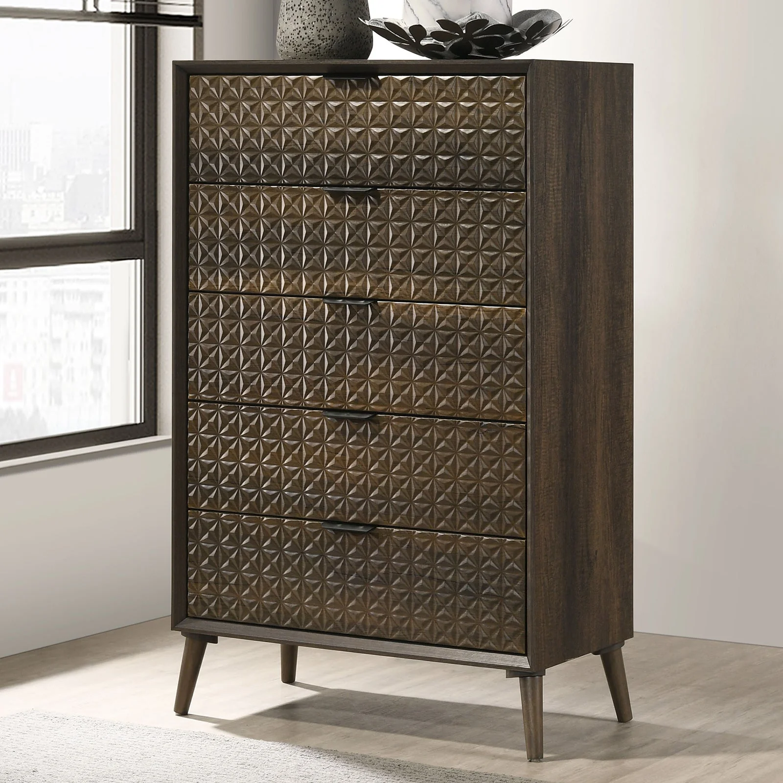 Chalfont Dark Brown Queen 5 Piece Bedroom Set w/Chest - Image 6