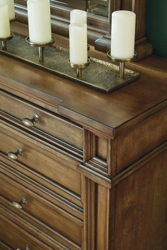 Channley Dresser and Mirror - Image 4