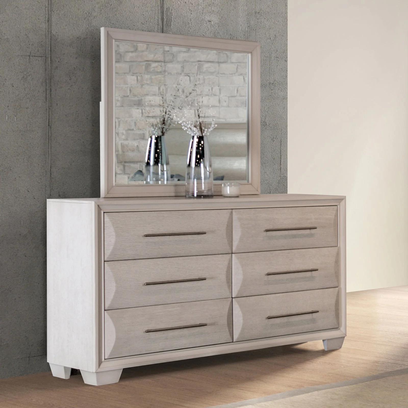 Chemnitz White Queen 5 Piece Bedroom Set w/Chest - Image 6