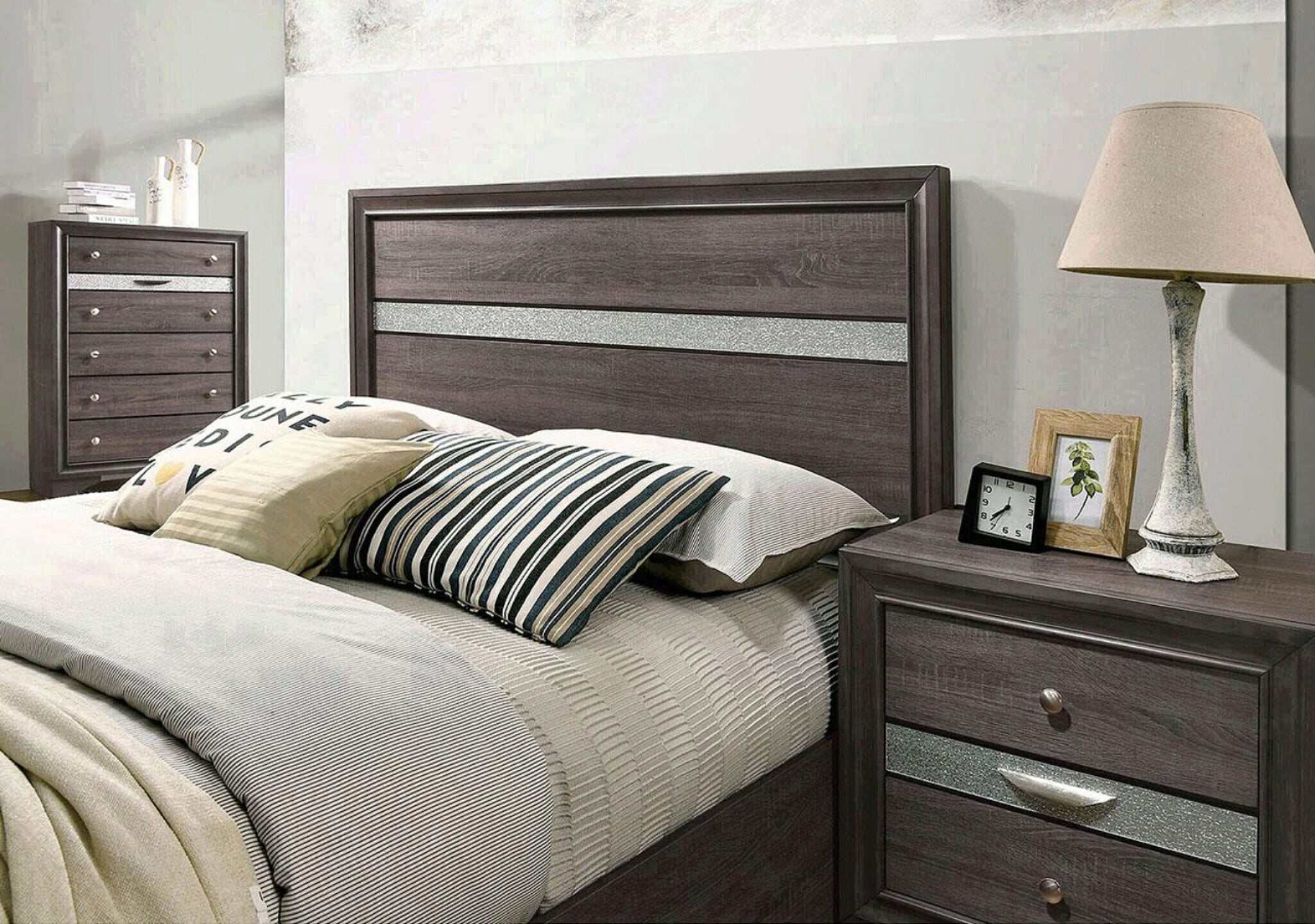 Chrissy Gray 5pc Queen Bedroom Set (2 Nightstands) - Image 2