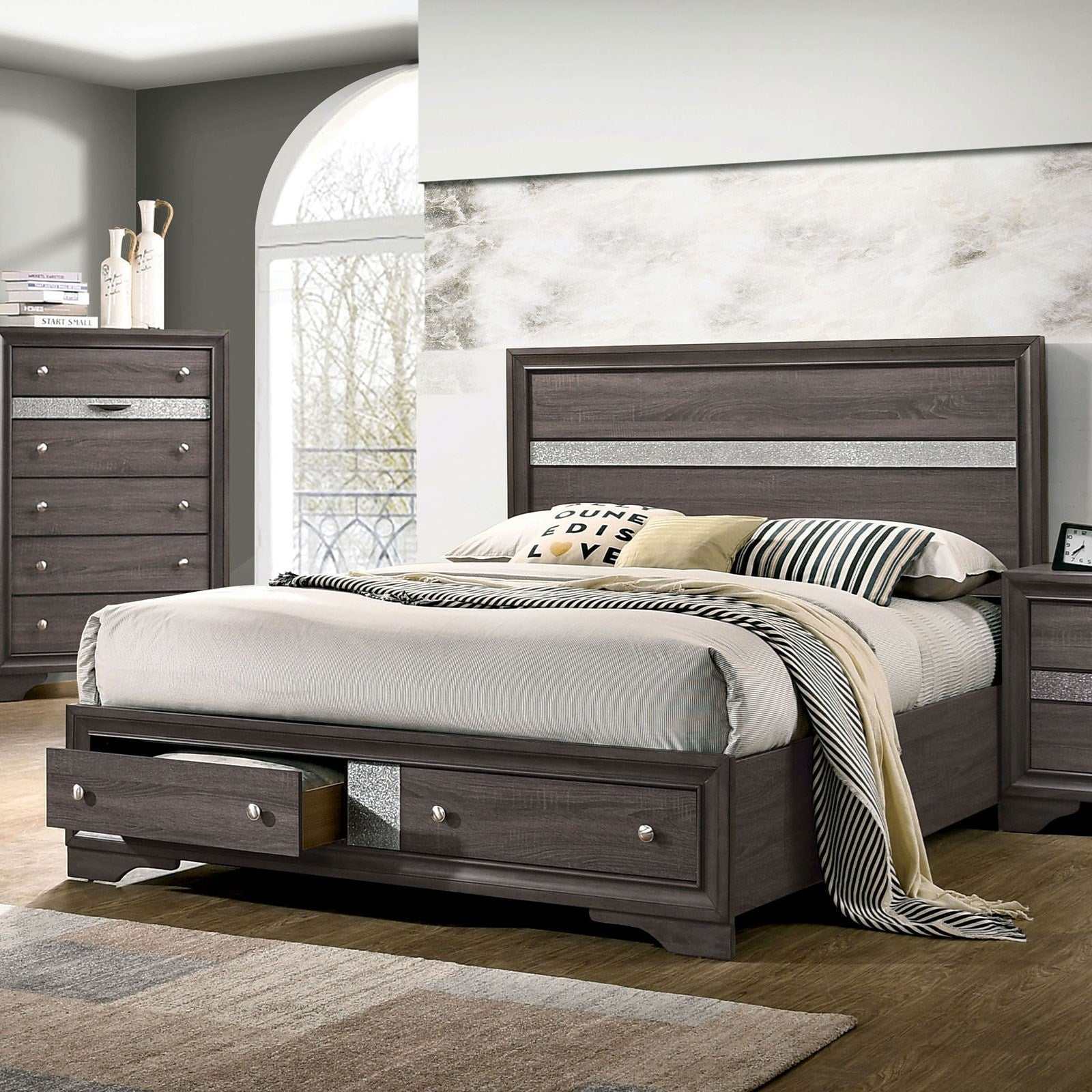 Chrissy Gray 5pc Queen Bedroom Set (2 Nightstands) - Image 4