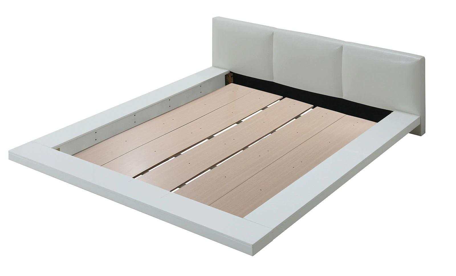 Christie White High Gloss Lacquer California King Bed - Image 4