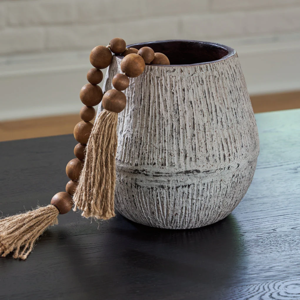 Claymount Vase - Image 3