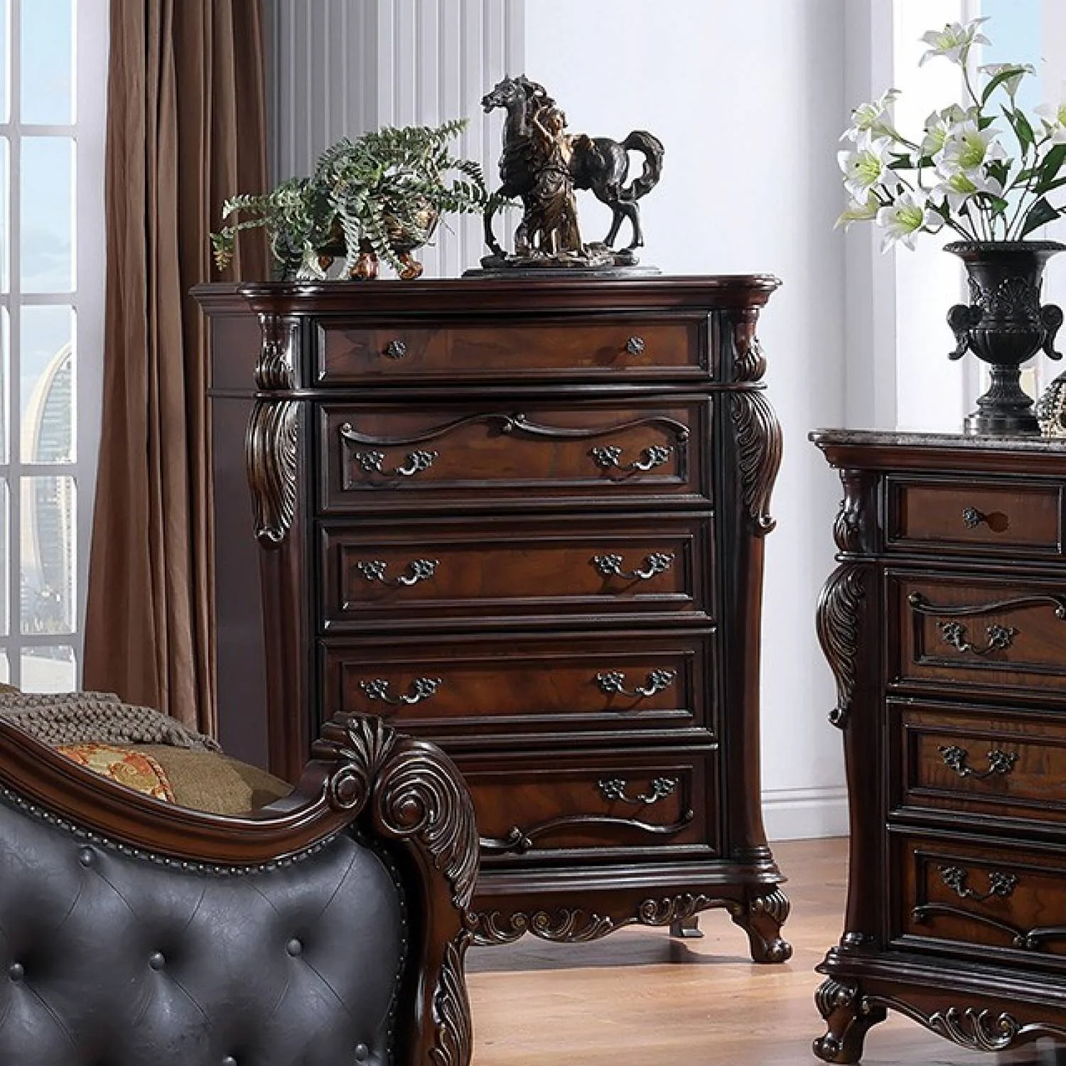 Cremona Dark Cherry 5 Pc. Queen Leatherette Bedroom Set w/ Chest - Image 3