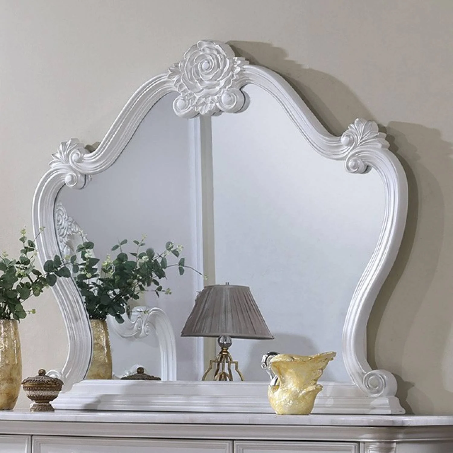 Cremona White 5 Pc. Queen Bedroom Leatherette Set w/ 2NS - Image 5