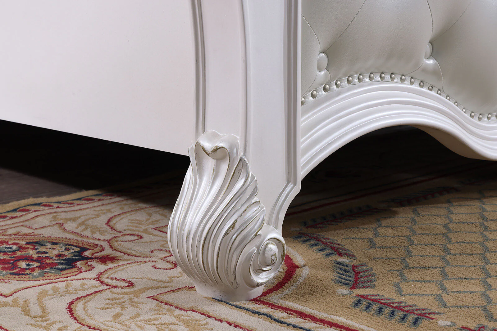 Cremona White E.King Leatherette Bed - Image 5