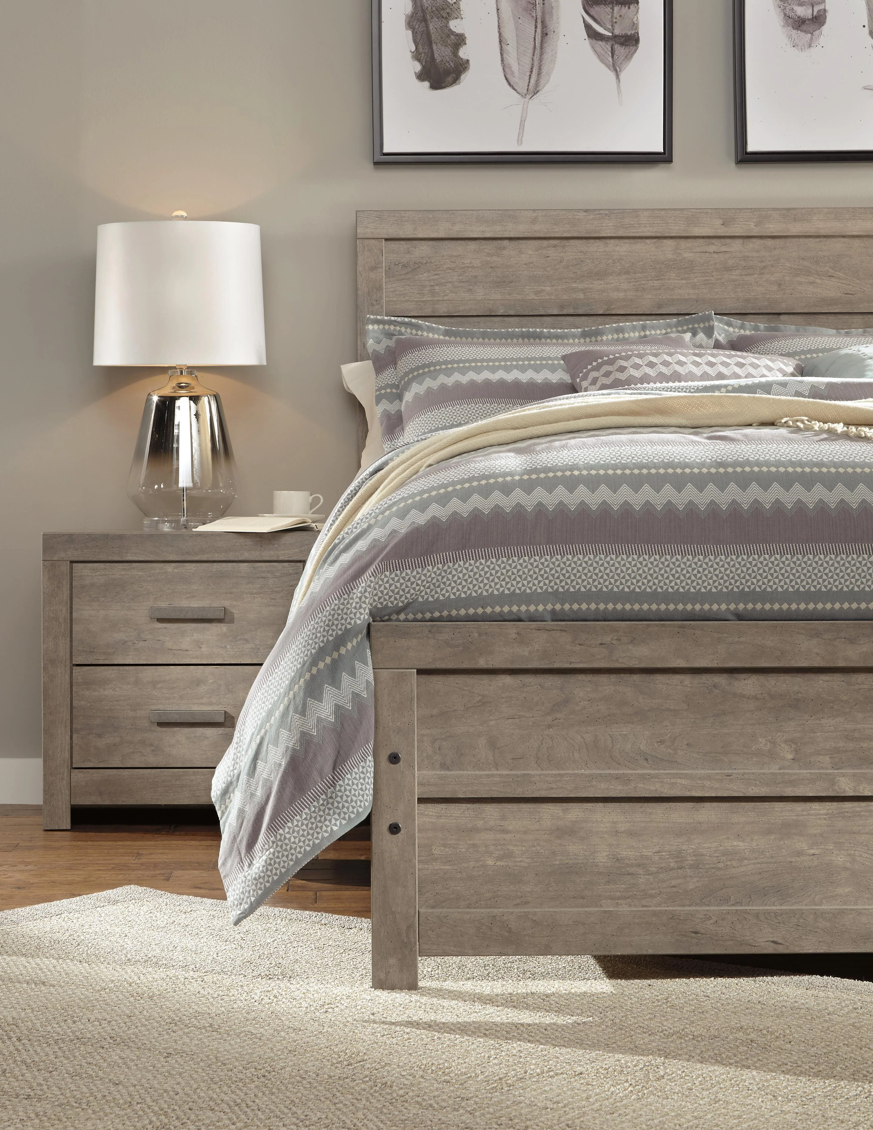 Culverbach Panel Bed - Image 11