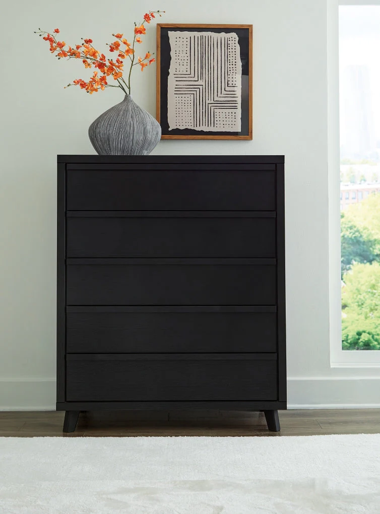 Danziar Five Drawer Wide Chest - Image 2