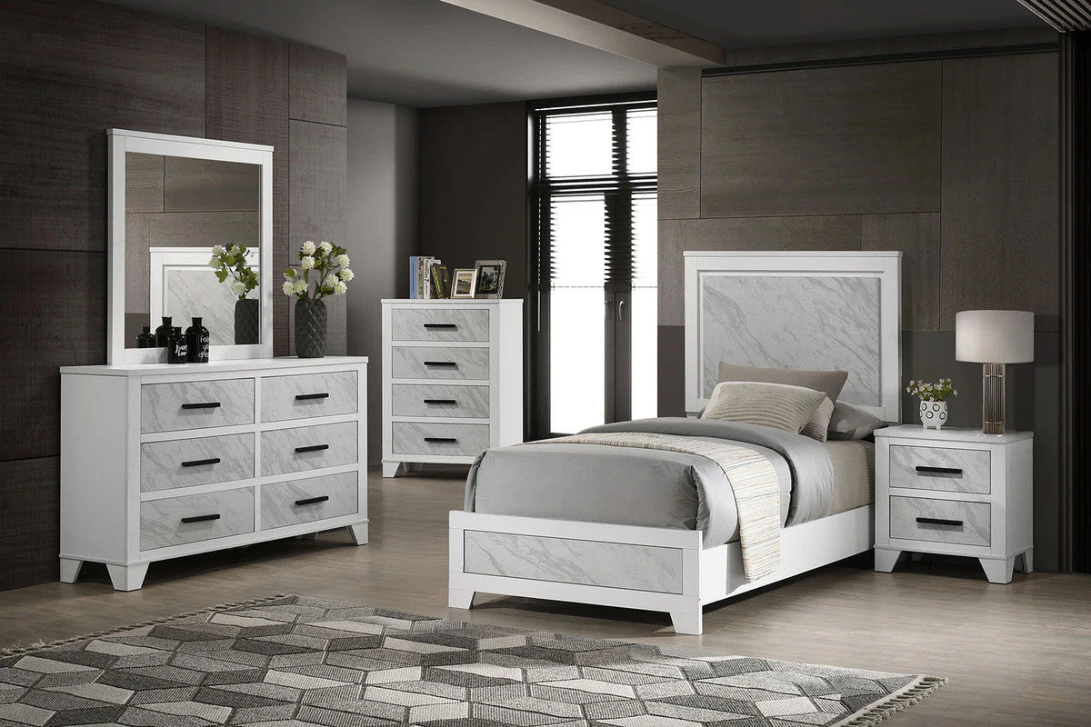 Darlene White 4 Pc. Full Bedroom Set - Image 2
