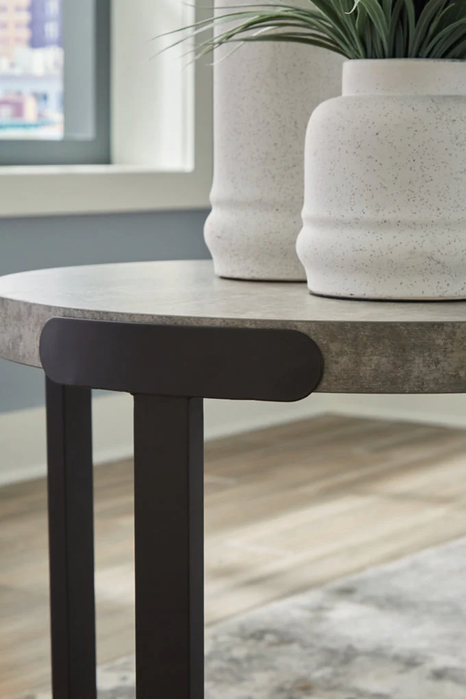 Darthurst Occasional Table Set - Image 5