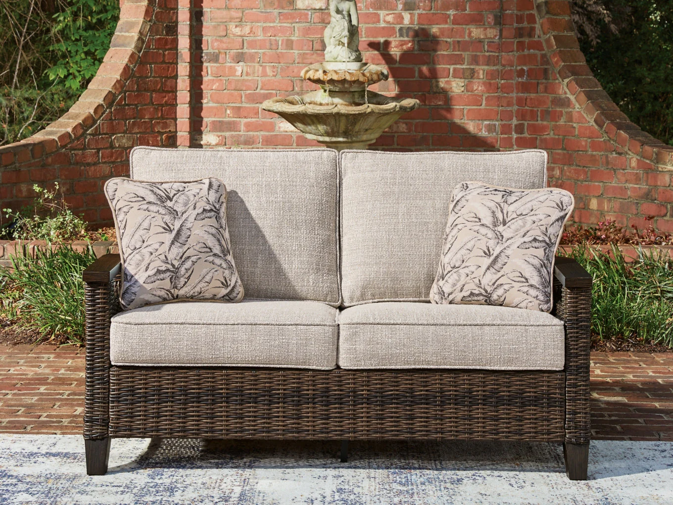 Drakes Beach Outdoor Seating - Image 4