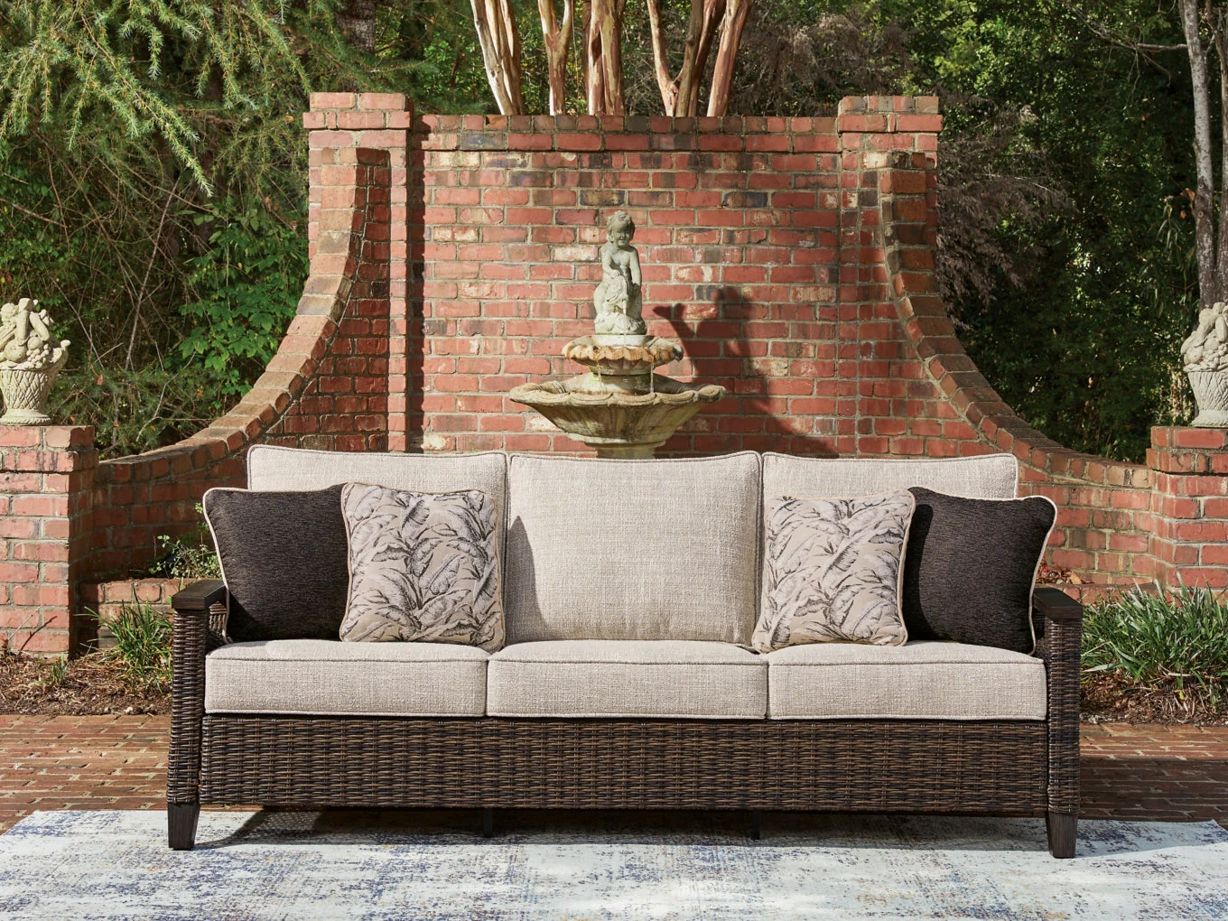 Drakes Beach Outdoor Seating - Image 5