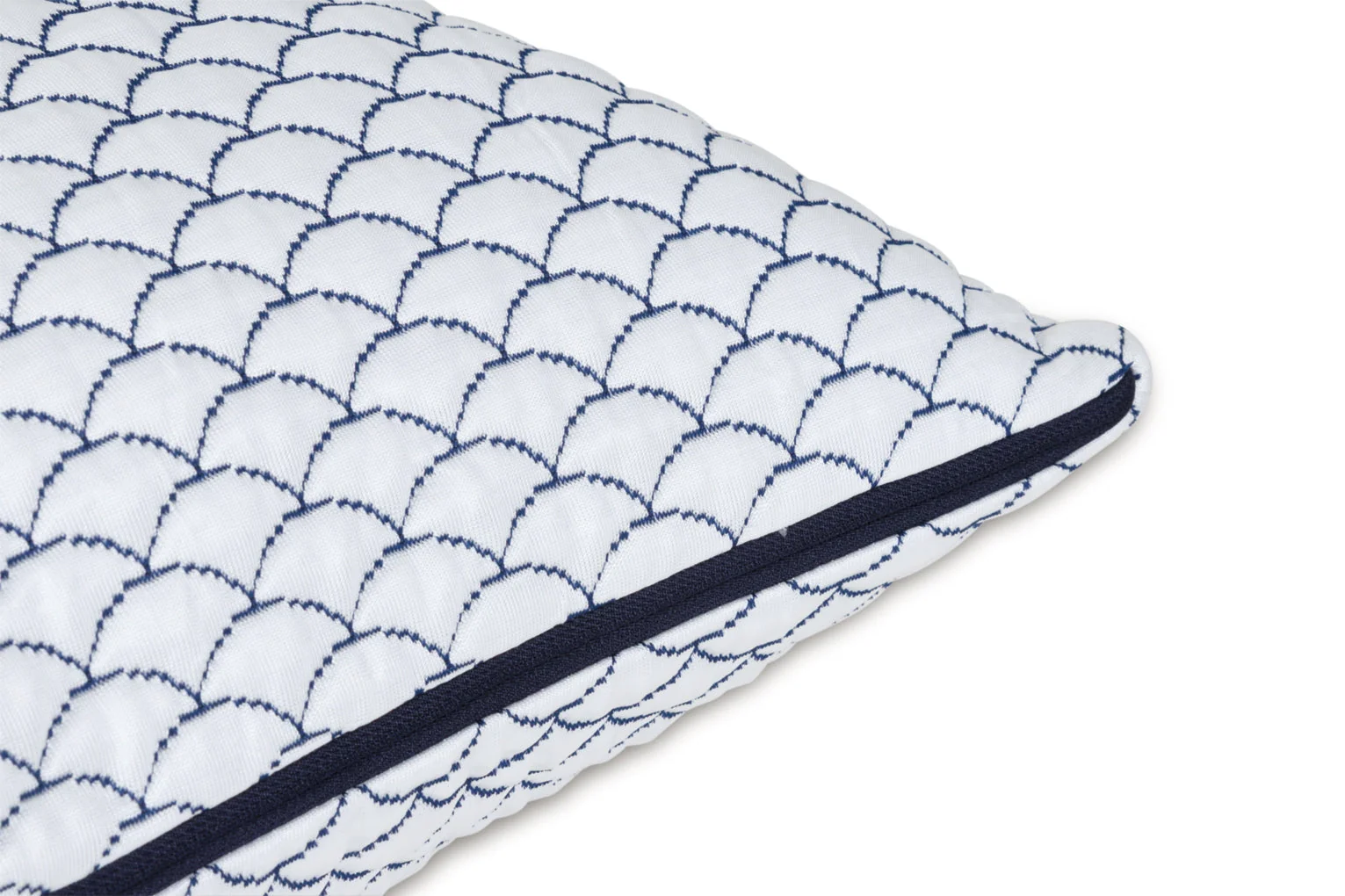 DreamCloudTM Classic Queen/King Pillow - Image 5