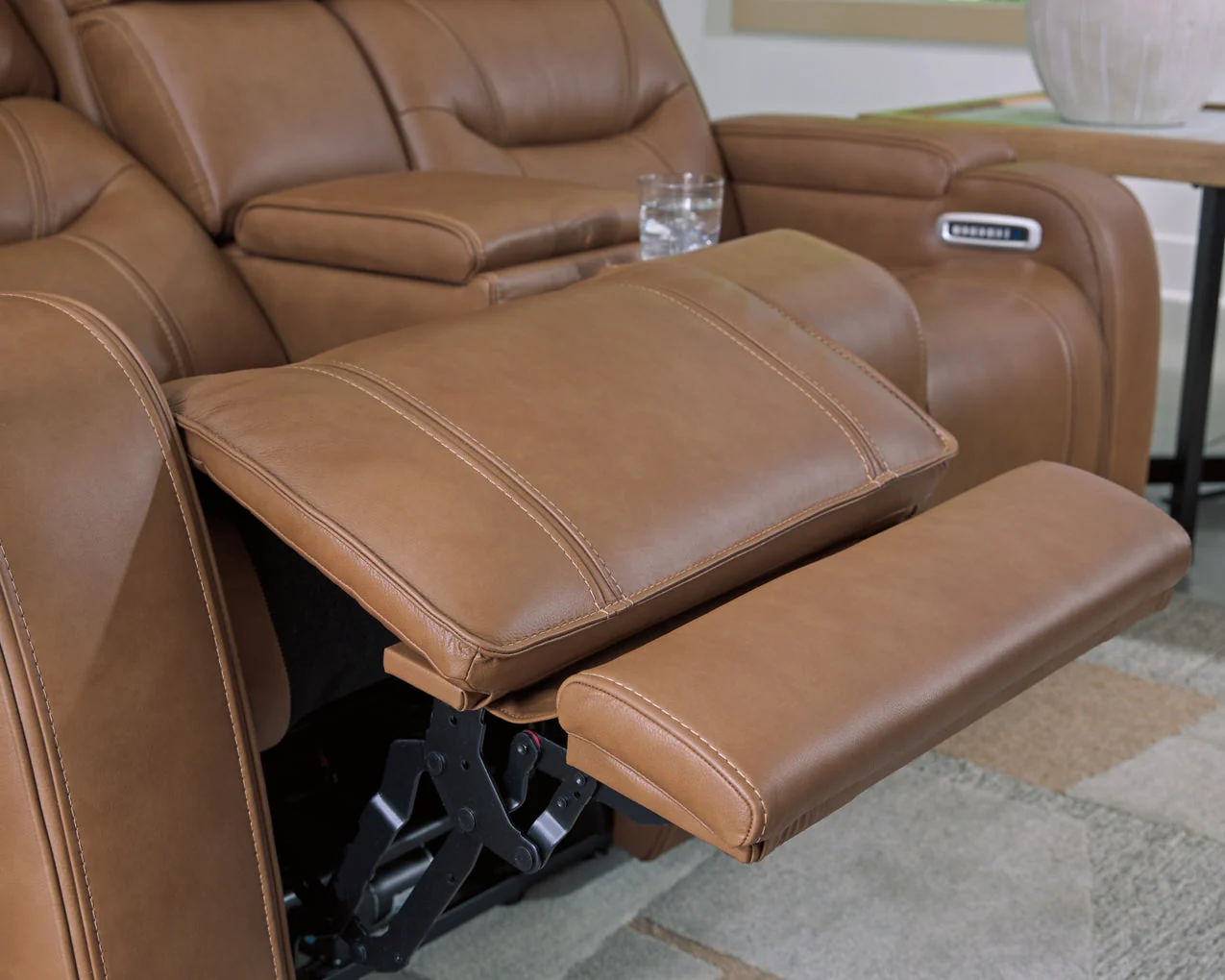 Dreamer Power Reclining Love w/Audio Seating - Image 9