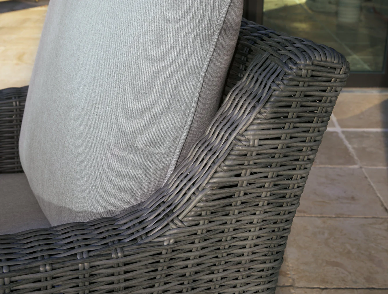 Elite Outdoor Seating - Image 14