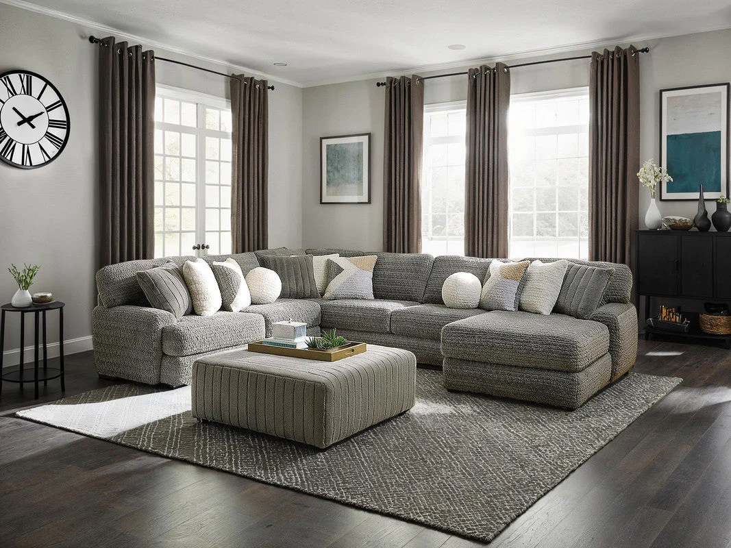 Elmhurst Charcoal U-shaped Sectional