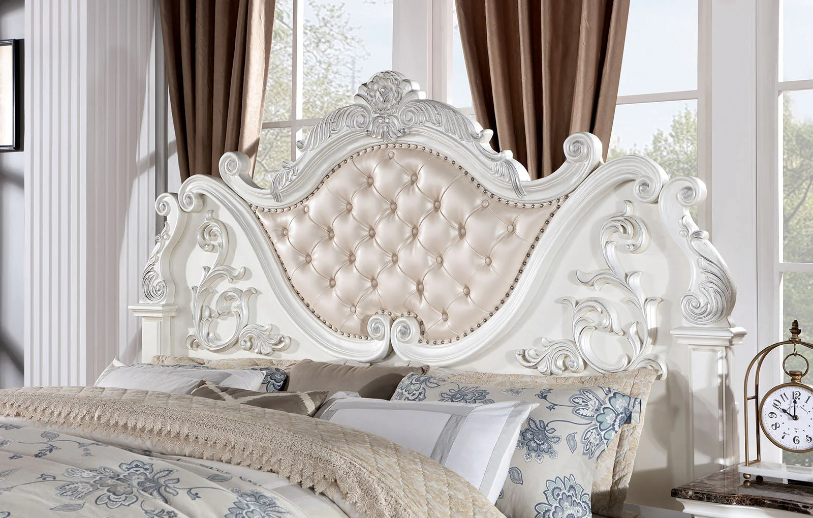 Esparanza Pearl White 4 Pc. Queen Bedroom Set - Image 3