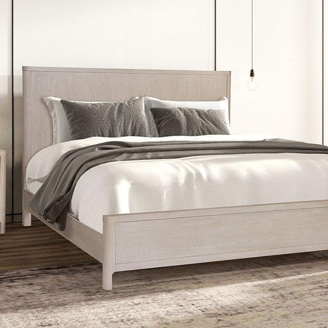 Fareham Oak Queen 5 Piece Bedroom Set w/Chest - Image 3